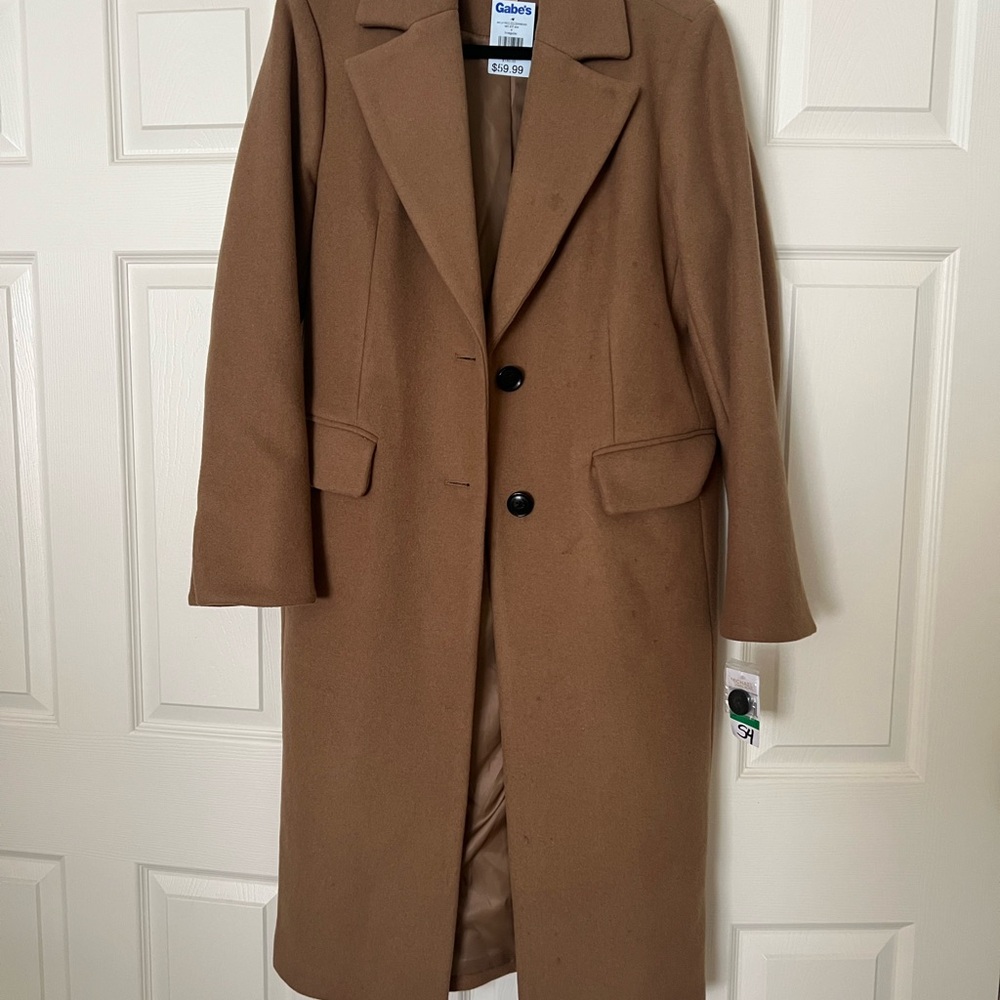 Michael Kors Brown Trench Coat with Notched Lapel and Structured Shoulders